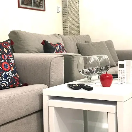 Lirra Luxe - Belgrád